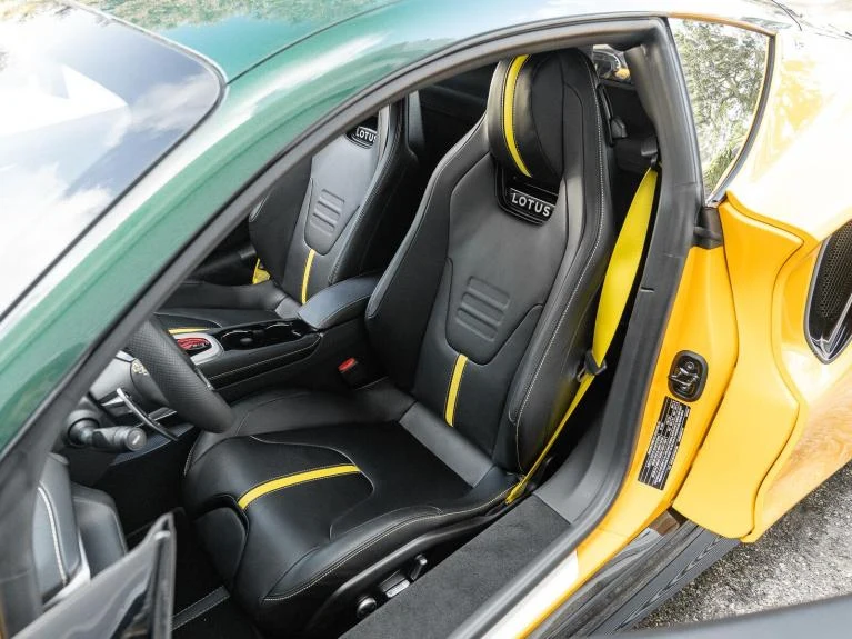 2026 Lotus Emira Turbo SE, 5/20