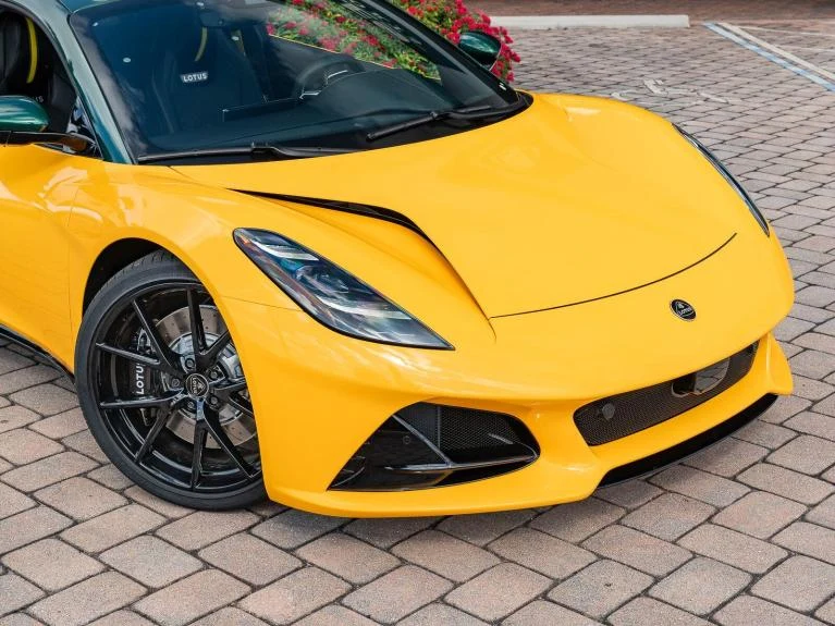 2026 Lotus Emira Turbo SE, 9/20