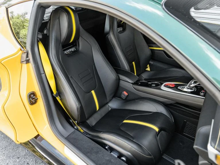 2026 Lotus Emira Turbo SE, 10/20