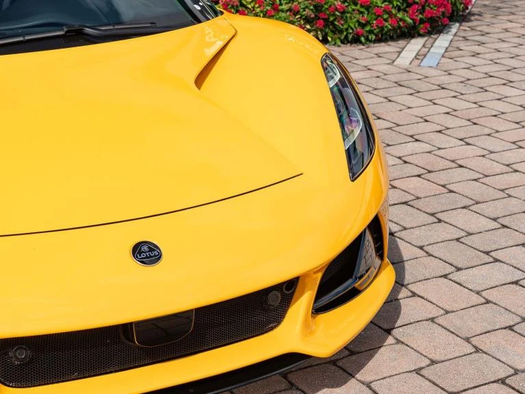 2026 Lotus Emira Turbo SE, 13/20