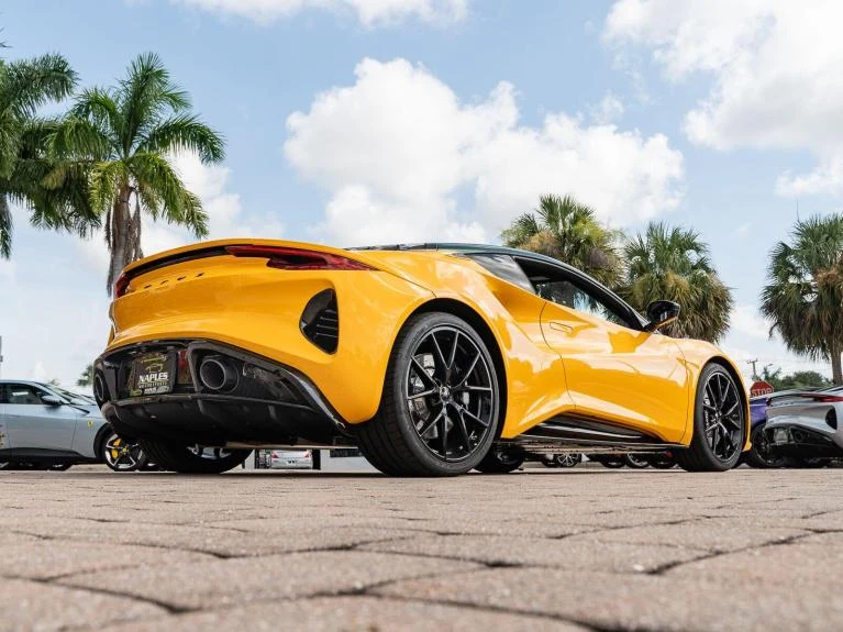 2026 Lotus Emira Turbo SE, 15/20