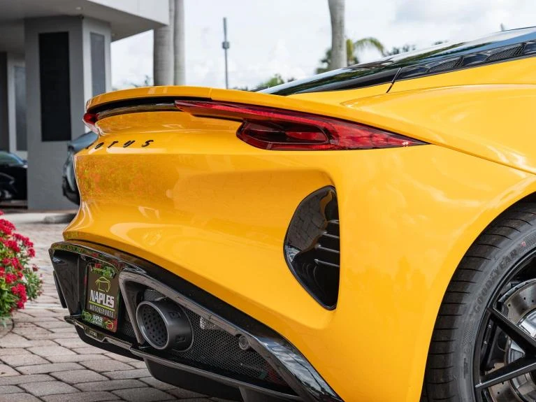 2026 Lotus Emira Turbo SE, 17/20