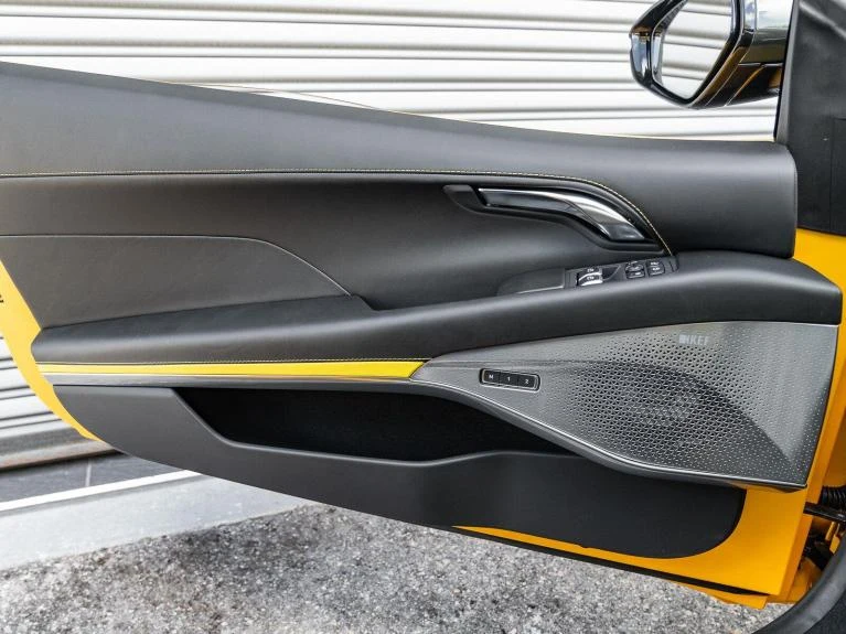 2026 Lotus Emira Turbo SE, 18/20