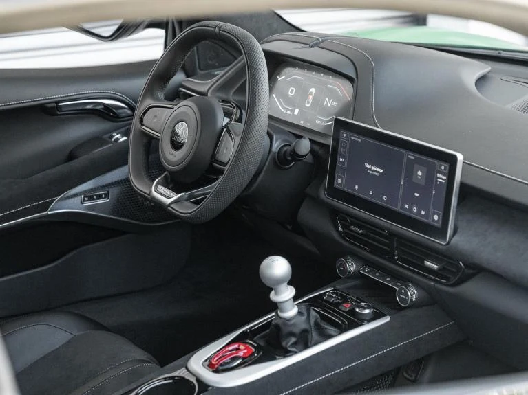 2026 Lotus Emira V6 SE, 17/20