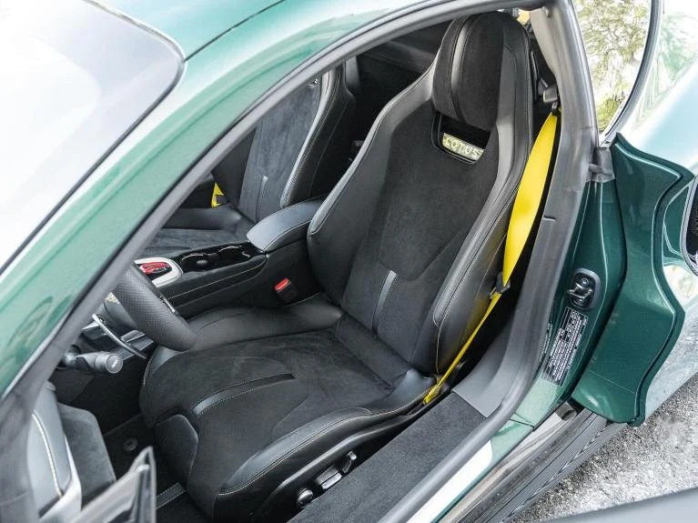 2026 Lotus Emira Turbo SE, 13/20