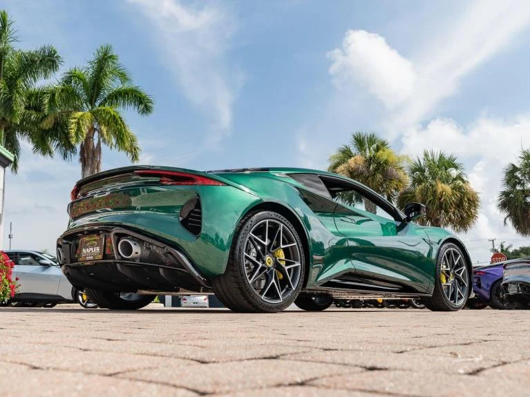2026 Lotus Emira Turbo SE, 18/20