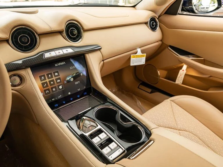 2025 Karma Revero Label, 17/20