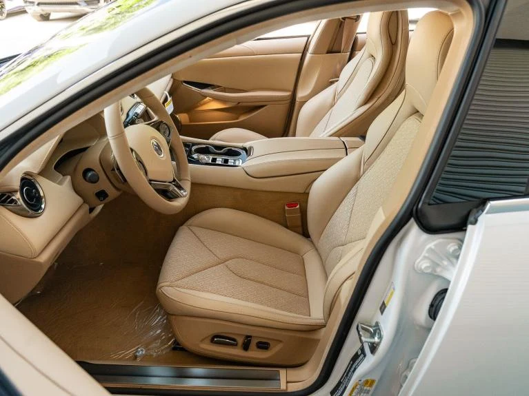 2025 Karma Revero Label, 19/20