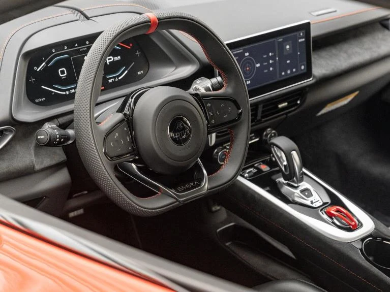 2027 Lotus Emira Turbo SE, 16/20