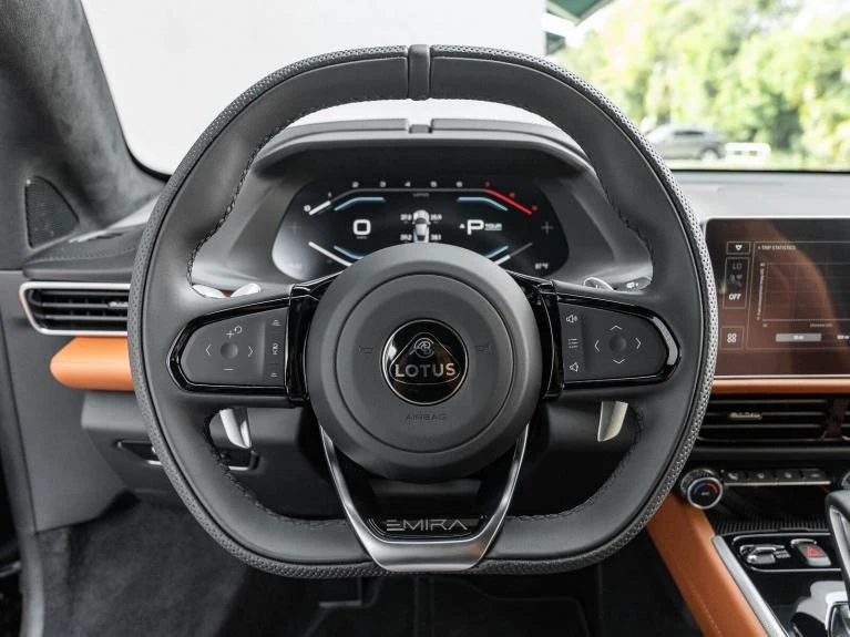 2026 Lotus Emira Turbo SE, 9/20