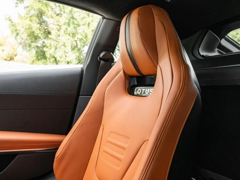 2026 Lotus Emira Turbo SE, 13/20