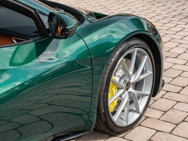 2026 Lotus Emira Turbo SE, 14/20