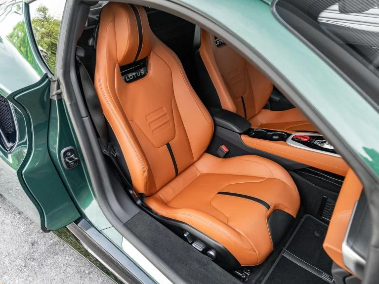 2026 Lotus Emira Turbo SE, 17/20