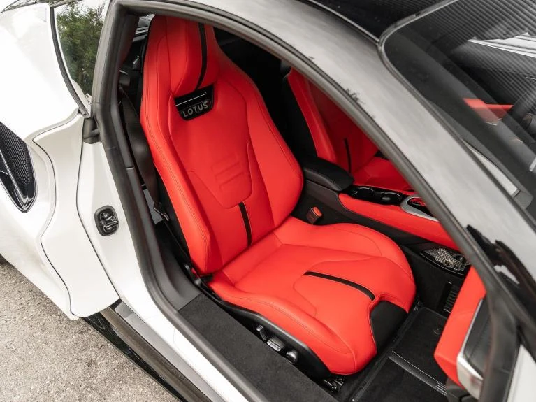 2027 Lotus Emira V6 SE, 6/20