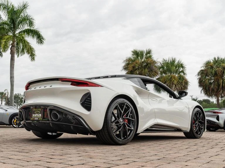 2027 Lotus Emira V6 SE, 19/20