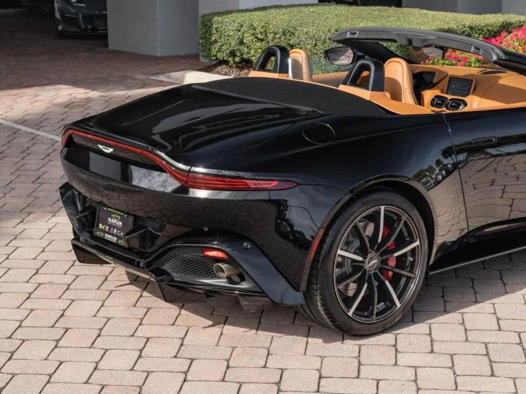 2021 Aston Martin Vantage (2018) Roadster, 3/20
