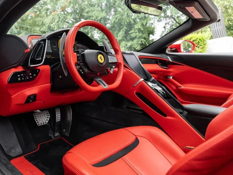 2024 Ferrari Roma Spider, 6/20