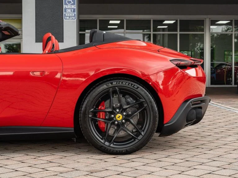2024 Ferrari Roma Spider, 11/20