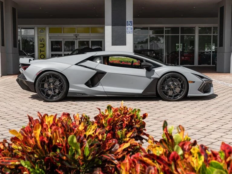 2024 Lamborghini Revuelto, 8/20