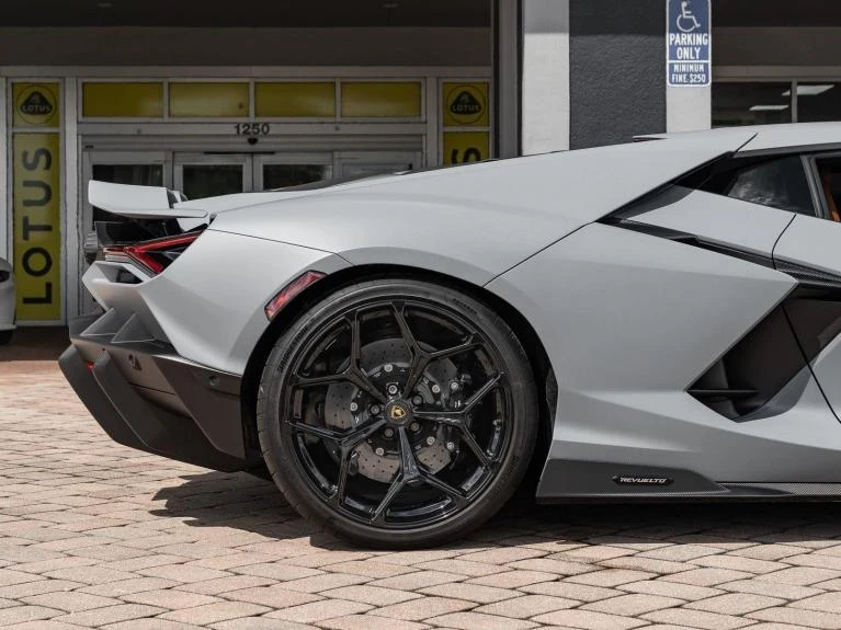 2024 Lamborghini Revuelto, 10/20
