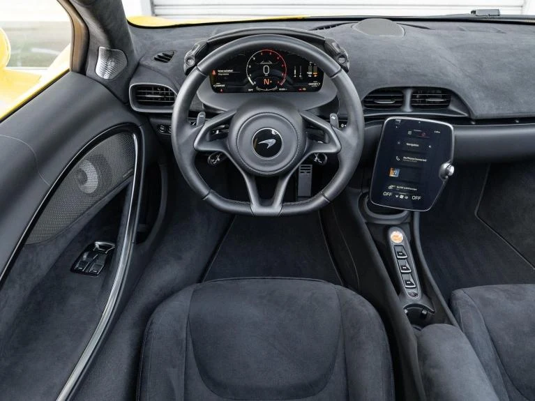 2025 McLaren Artura Spider TechLux, 10/20