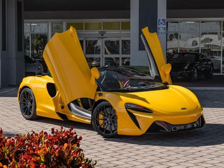 2025 McLaren Artura Spider TechLux, 12/20