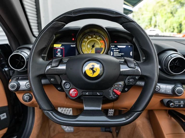 2022 Ferrari 812 GTS, 6/20