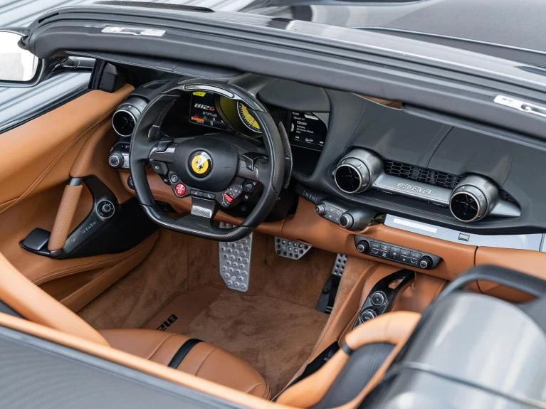 2022 Ferrari 812 GTS, 20/20