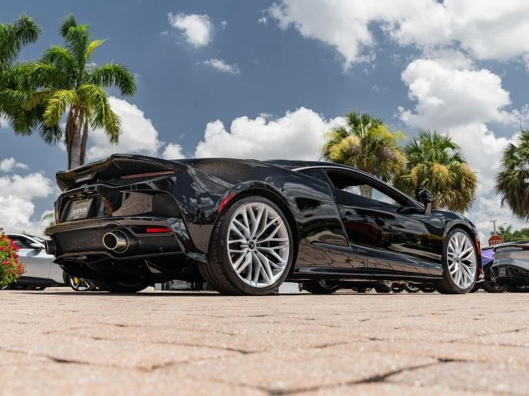 2025 McLaren GTS Performance, 19/20