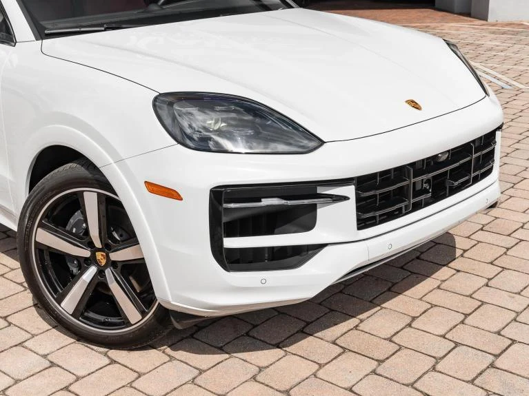 2024 Porsche Cayenne Coupé (3rd Generation), 8/20