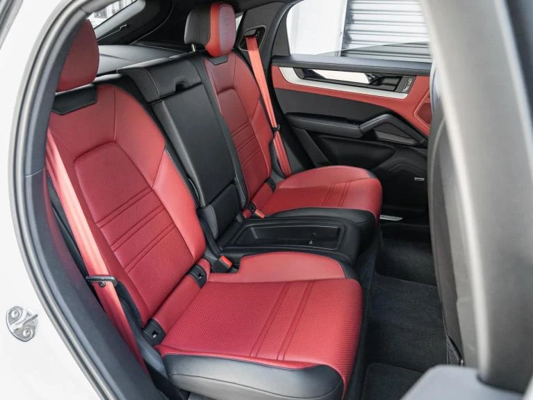 2024 Porsche Cayenne Coupé (3rd Generation), 11/20