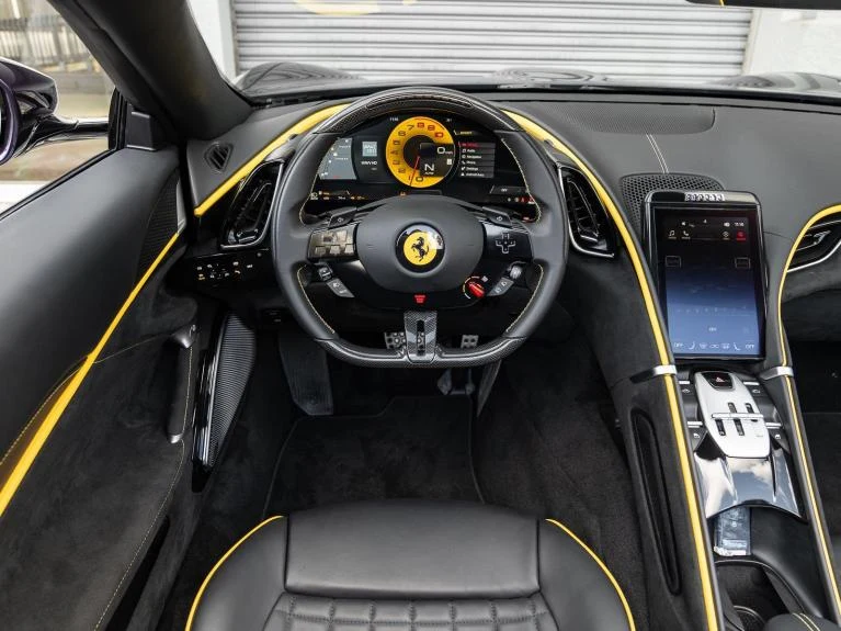 2025 Ferrari Roma Spider, 10/20