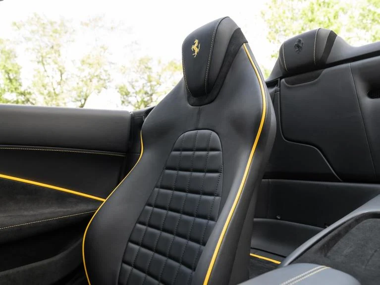 2025 Ferrari Roma Spider, 14/20