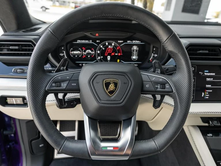 2025 Lamborghini Urus SE, 20/20