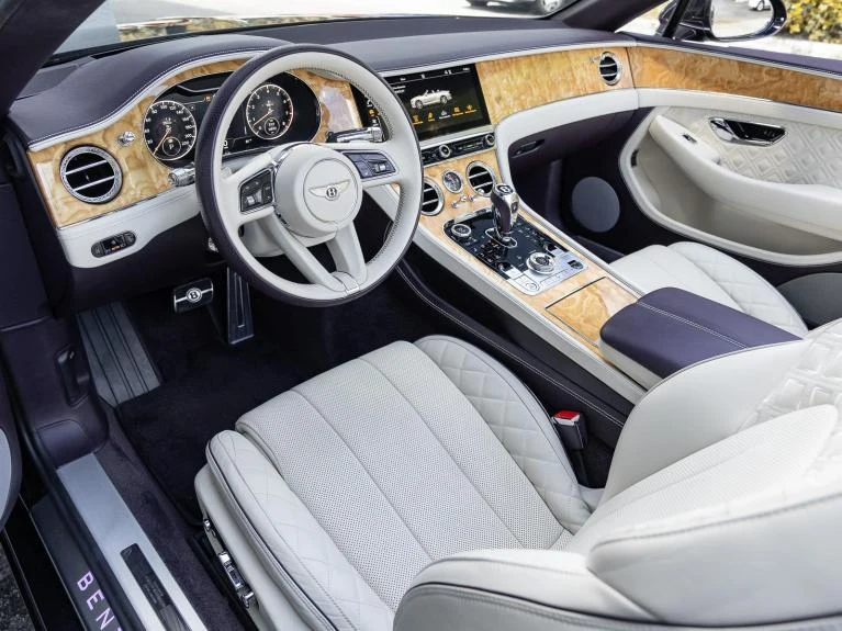2022 Bentley Continental GTC Mulliner (3rd Generation), 6/20