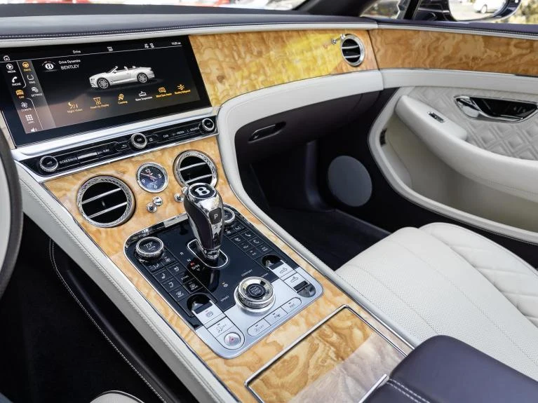 2022 Bentley Continental GTC Mulliner (3rd Generation), 16/20