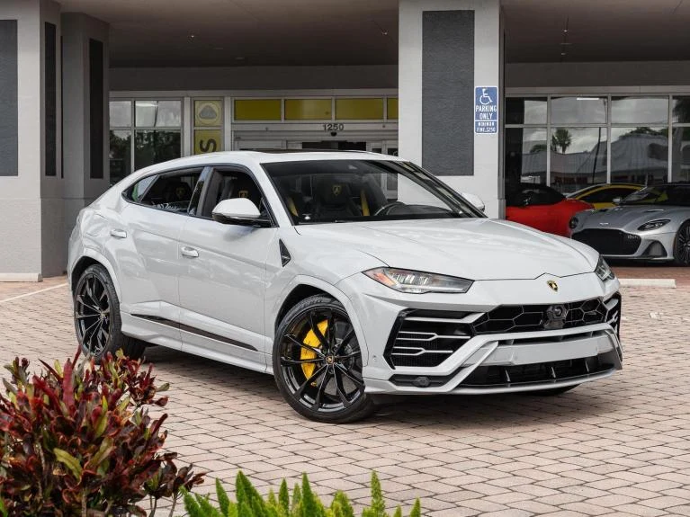 2022 Lamborghini Urus, 3/20