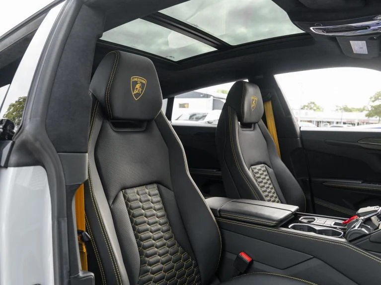 2022 Lamborghini Urus, 4/20