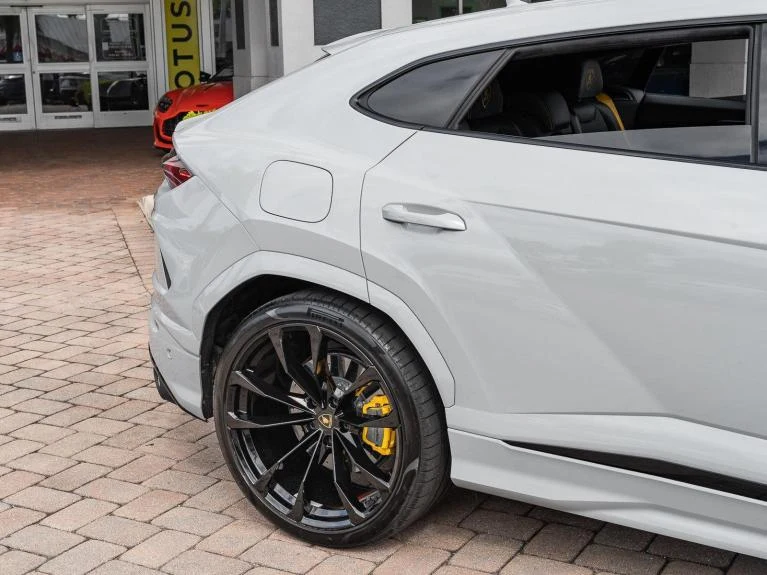 2022 Lamborghini Urus, 9/20