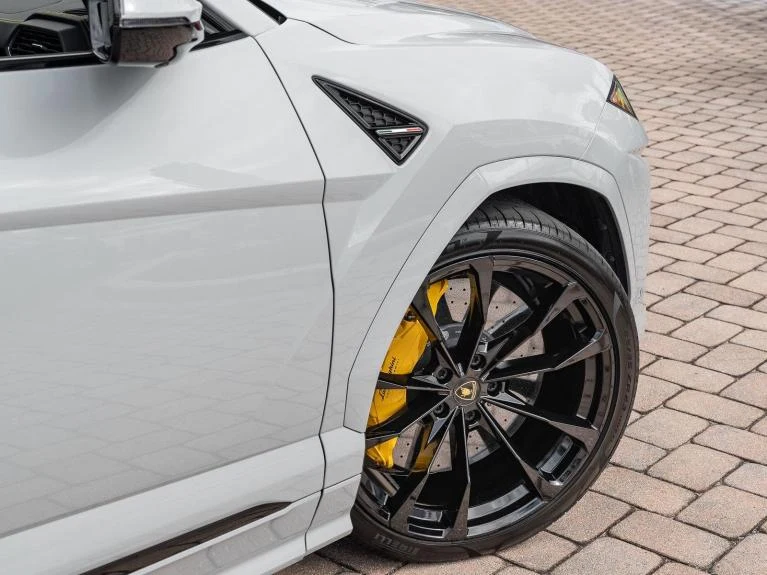 2022 Lamborghini Urus, 14/20