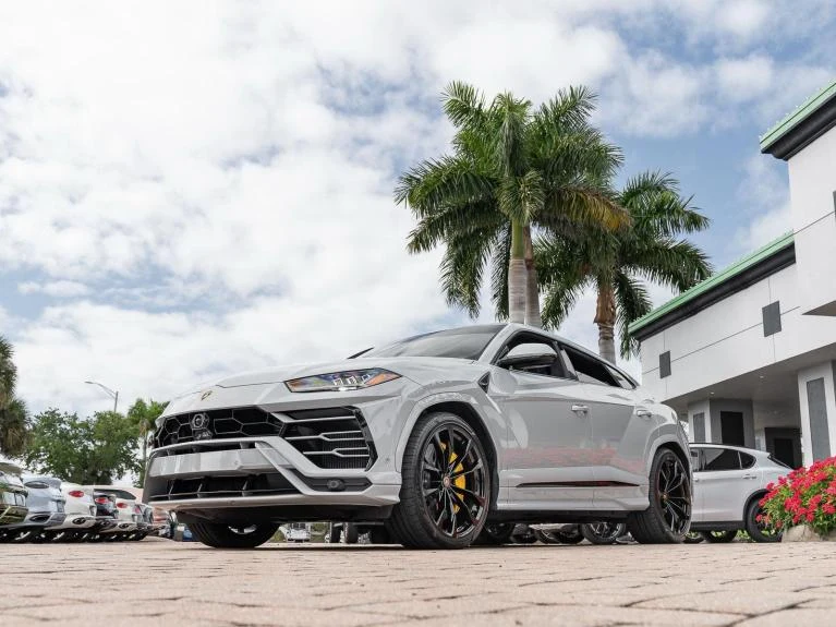 2022 Lamborghini Urus, 16/20