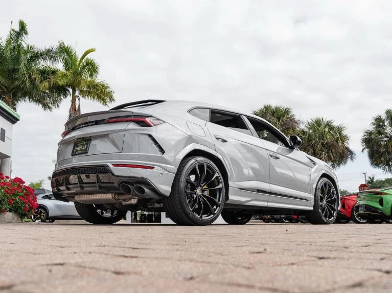 2022 Lamborghini Urus, 17/20