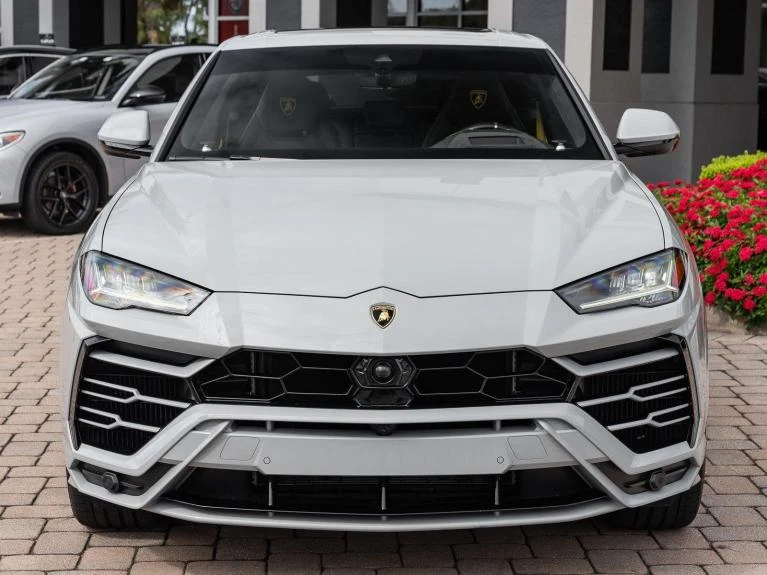 2022 Lamborghini Urus, 18/20