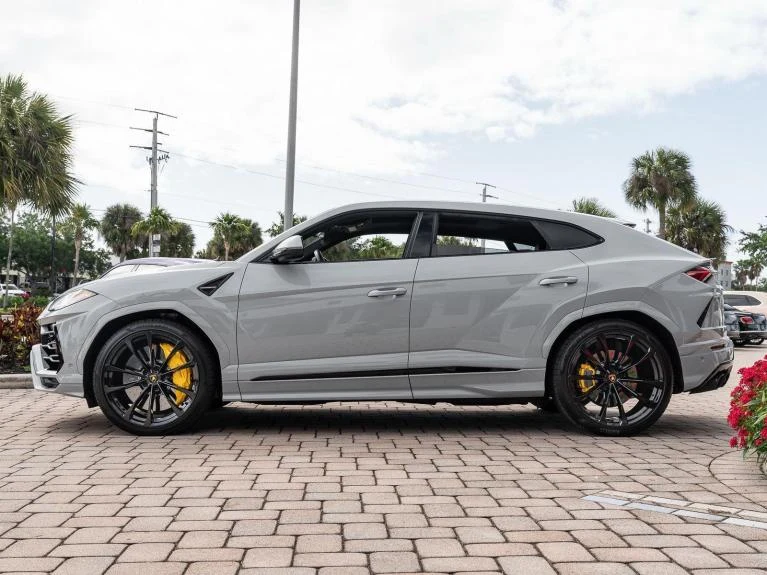 2022 Lamborghini Urus, 20/20