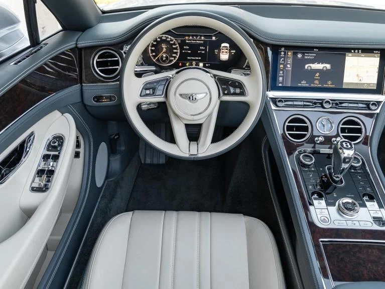 2022 Bentley Continental GTC V8 (3rd Generation), 18/20