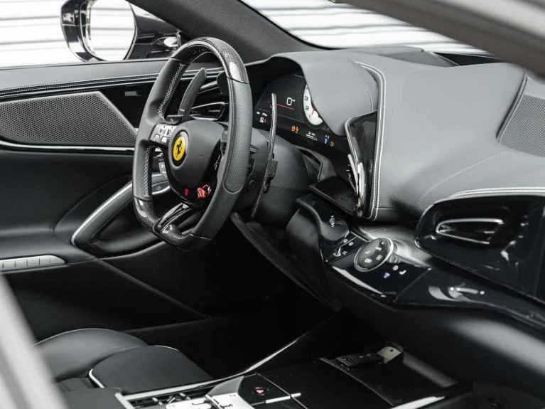 2025 Ferrari Purosangue, 16/20