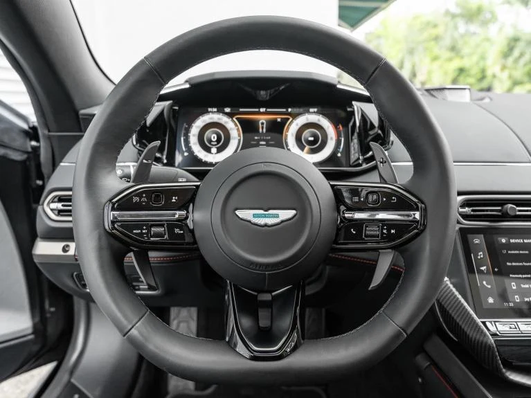 2025 Aston Martin Vanquish III, 6/20