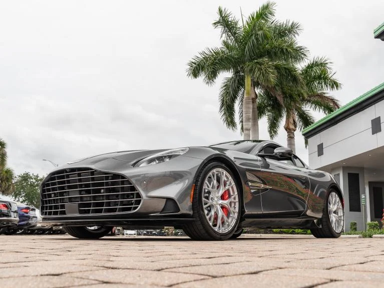 2025 Aston Martin Vanquish III, 9/20