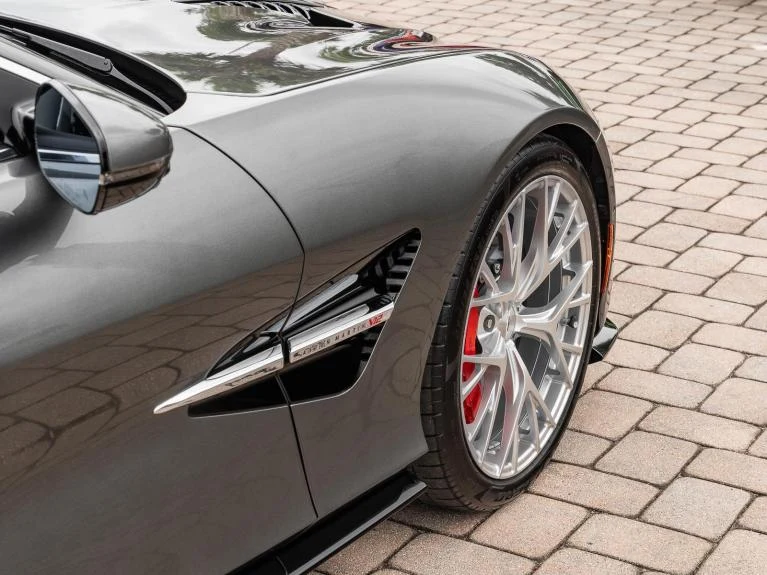 2025 Aston Martin Vanquish III, 13/20
