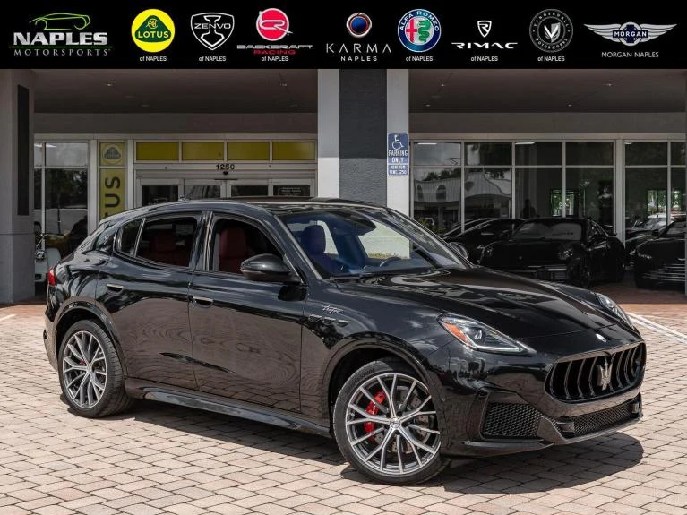 Maserati Grecale Trofeo · Nero Tempesta Metallic · Naples Motorsports